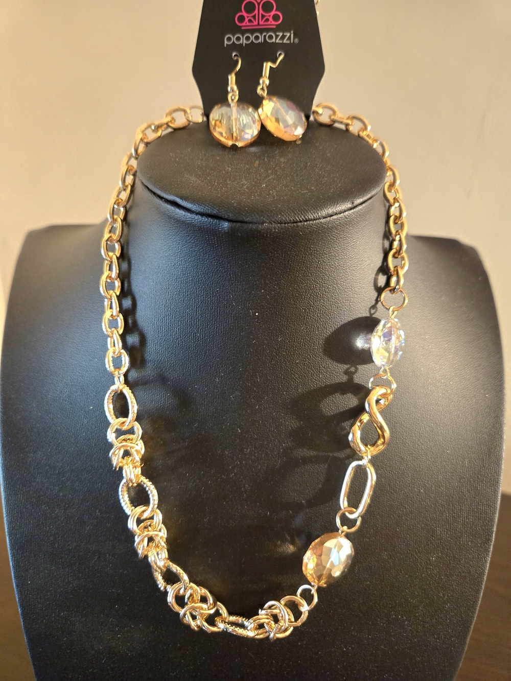 Paparazzi Gold Chain Necklace with Faceted Crystal Drops